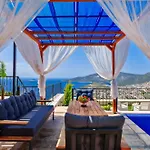 וילה Kalkan'da Deniz Manzarali Lueks Tatil Villasi *