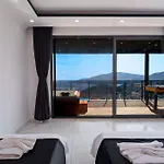 Kalkan'da Deniz Manzarali Lueks Tatil Villasi קס