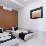 Kalkan'da Deniz Manzarali Lueks Tatil Villasi וילה קס