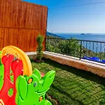 Kalkan'da Deniz Manzarali Lueks Tatil Villasi וילה *