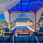 Kalkan'da Deniz Manzarali Lueks Tatil Villasi קס