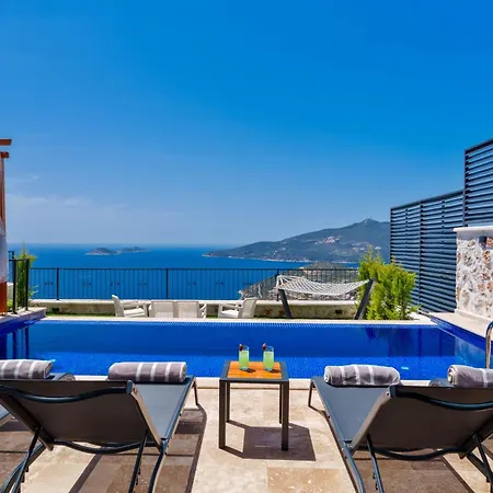 Kalkan'da Deniz Manzarali Lueks Tatil Villasi * 卡斯