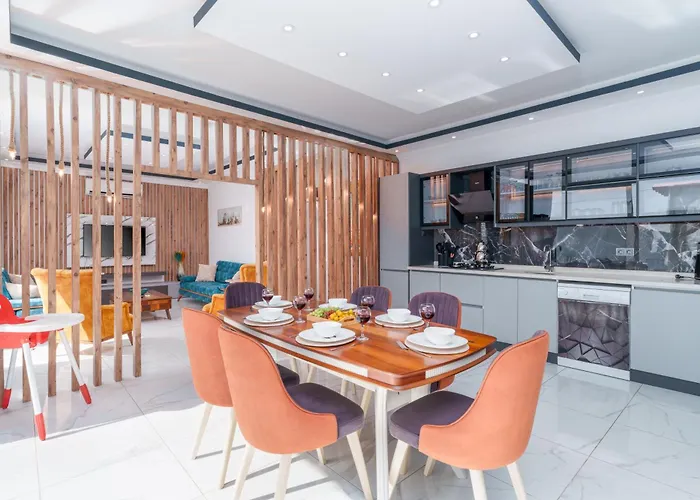 Kalkan'da Deniz Manzarali Lueks Tatil Villasi 别墅 *