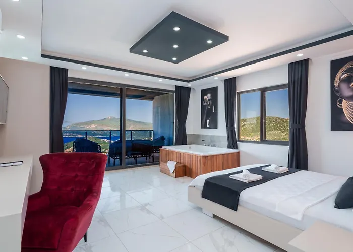 Kalkan'da Deniz Manzarali Lueks Tatil Villasi *