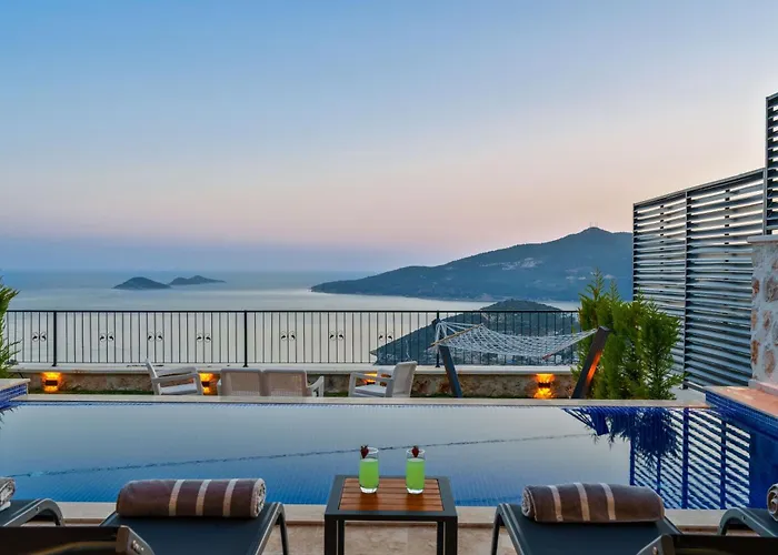 Kalkan'da Deniz Manzarali Lueks Tatil Villasi 别墅 卡斯