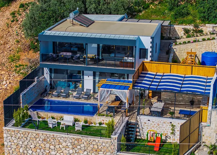 Kalkan'da Deniz Manzarali Lueks Tatil Villasi 卡斯