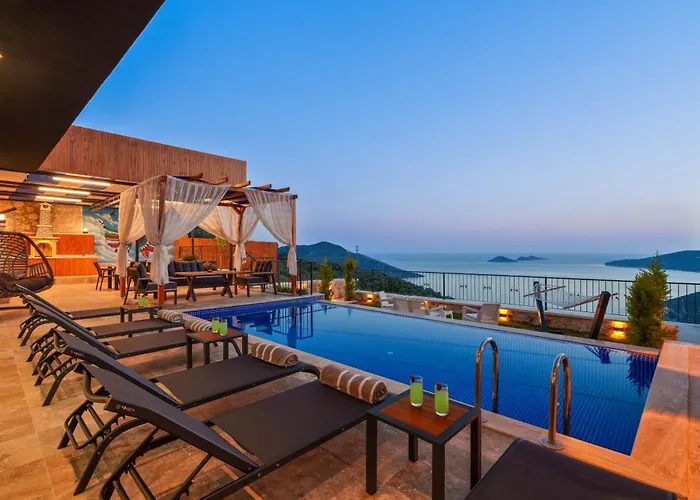 Kalkan'da Deniz Manzarali Lueks Tatil Villasi * 卡斯