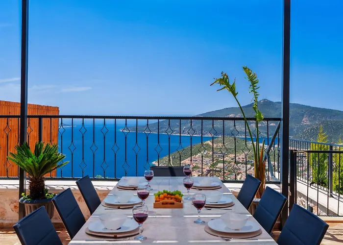 Kalkan'da Deniz Manzarali Lueks Tatil Villasi 别墅 *