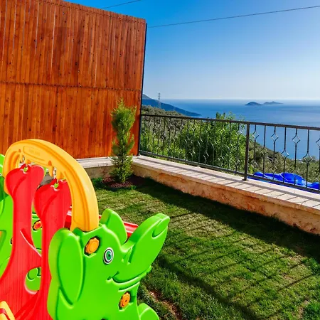 Kalkan'da Deniz Manzarali Lueks Tatil Villasi 빌라 *