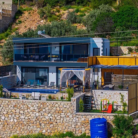 Kalkan'da Deniz Manzarali Lueks Tatil Villasi 빌라 카스